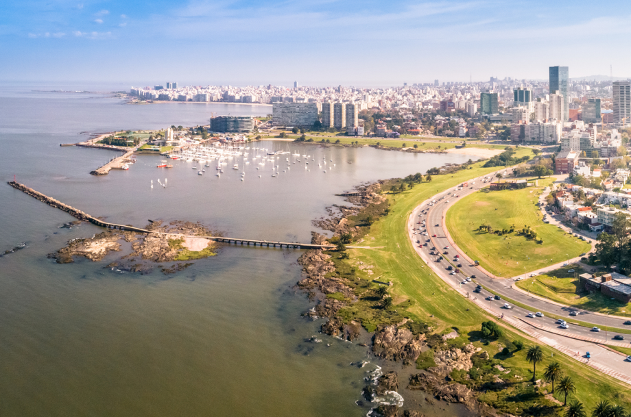 uruguay-travel-920x609